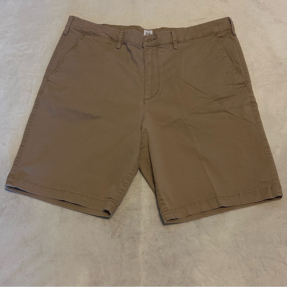 Men's Gap Khaki Shorts